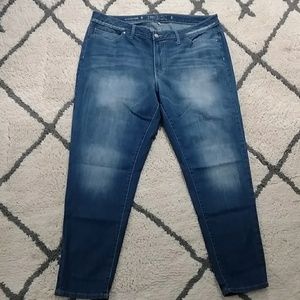 Jennifer Lopez boyfriend jeans